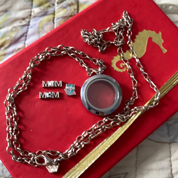 Origami Owl Jewelry - Origami Owl Necklace Silver and Charms